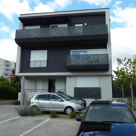 King With Private Parking Apartamento Zadar