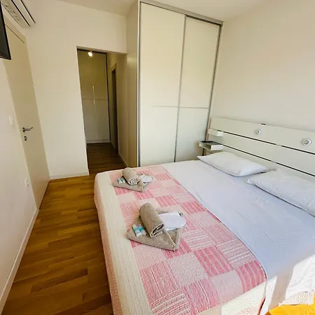 King With Private Parking Appartamento *