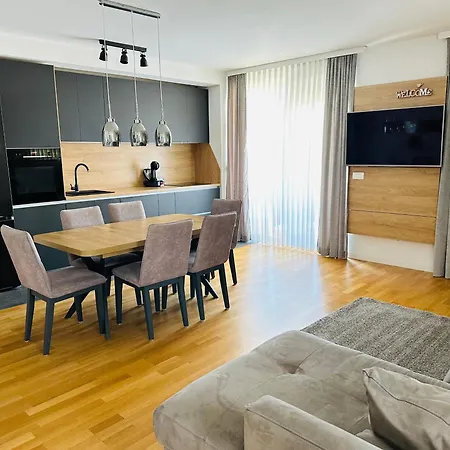 Apartamento King With Private Parking Zadar