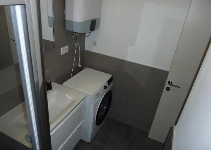 King With Private Parking アパート *