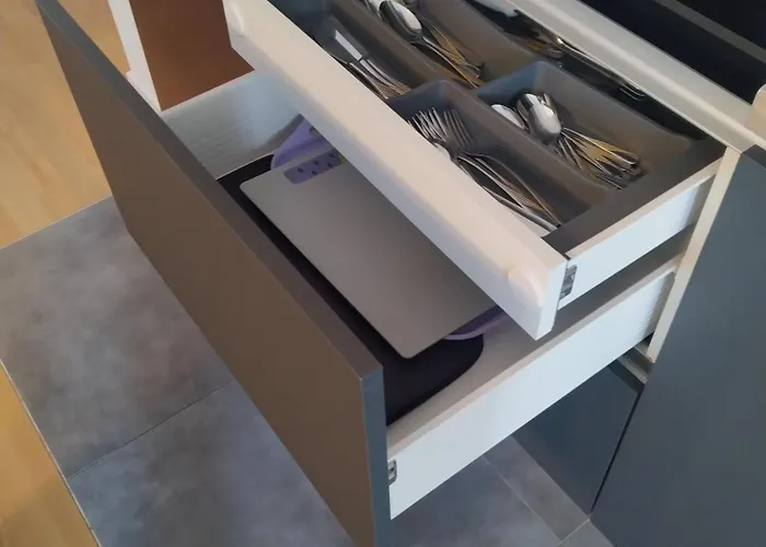 King With Private Parking アパート ザダル